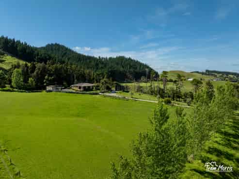 1325 Paparoa-Oakleigh Road, Paparoa