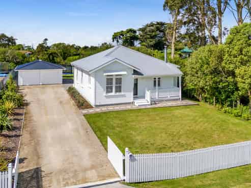 13 Standish Street, Midhirst