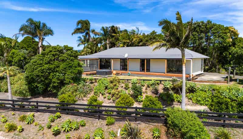 1430 Sandhills Road, Ahipara