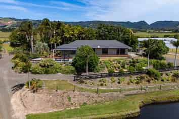 1430 Sandhills Road, Ahipara