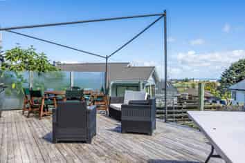 9 Crail Court, Totara Heights