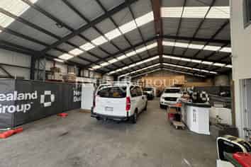 MOUNT ROSKILL INDUSTRIAL WAREHOUSE