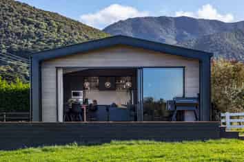 52 Cross Creek Road, Western Lake