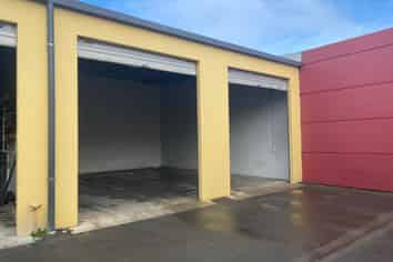 Lease this Storage Unit/Mini Warehouse  
