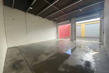 Lease this Storage Unit/Mini Warehouse  