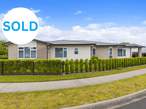 2 Bastille Court, Rangatira Park