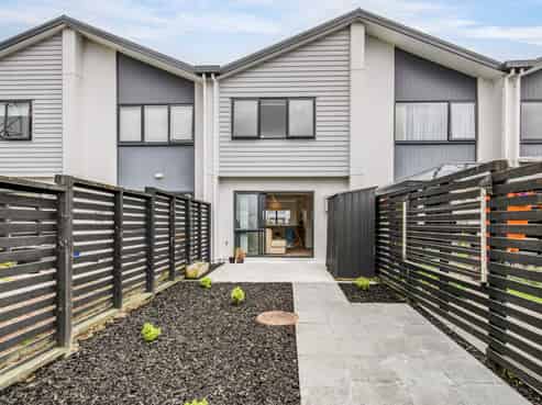 30A Biplane Street, Takanini