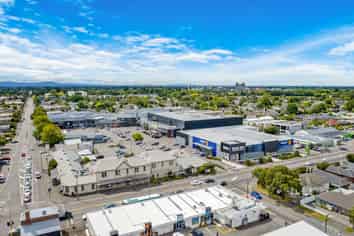 BUSH INN RETAIL FOR LEASE
