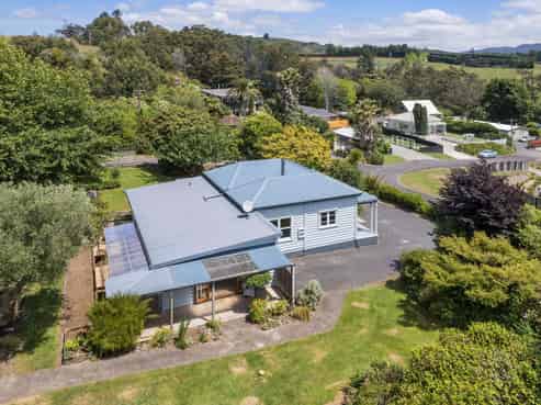 81 Victoria Street, Waikino