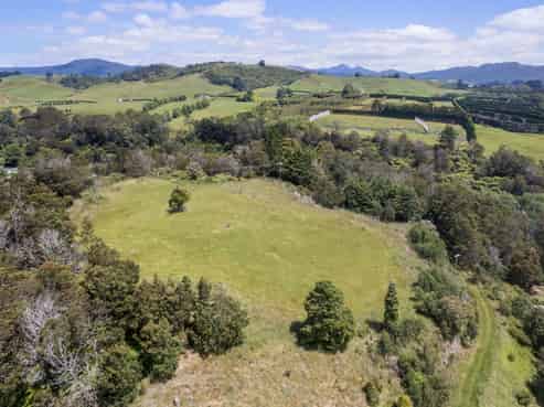81 Victoria Street, Waikino