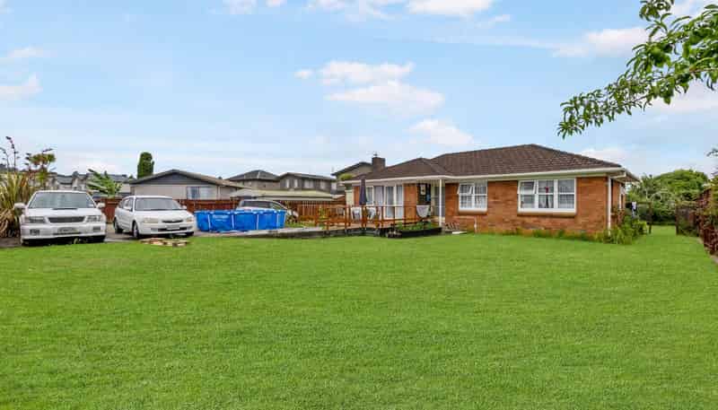 18 Belgrave Place, Papakura