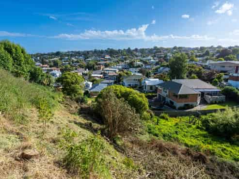 16 Aitken Place, Mornington