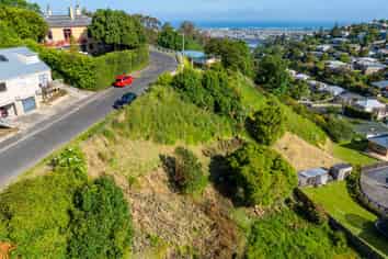 16 Aitken Place, Mornington