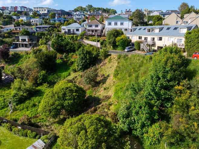 16 Aitken Place, Mornington