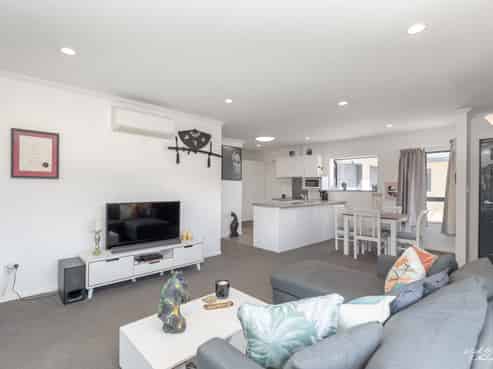 7/58A Molesworth Street, Taita