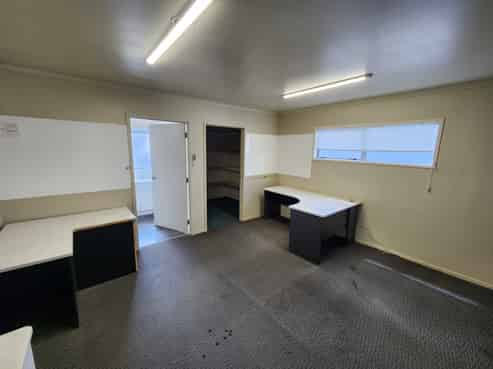 Central Frankton Industrial Has It All!