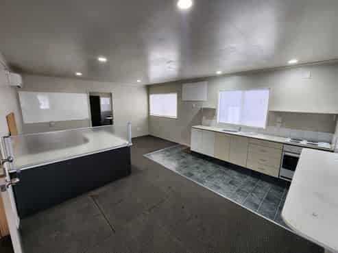 Central Frankton Industrial Has It All!