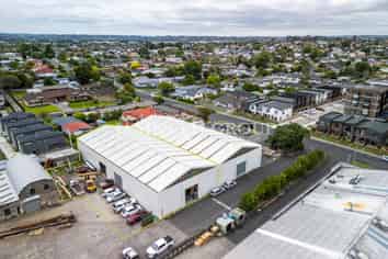 800sqm High Stud Industrial | 2.5km from Motorway