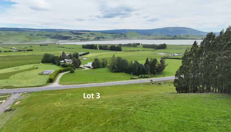990B Waihola Highway, Waihola