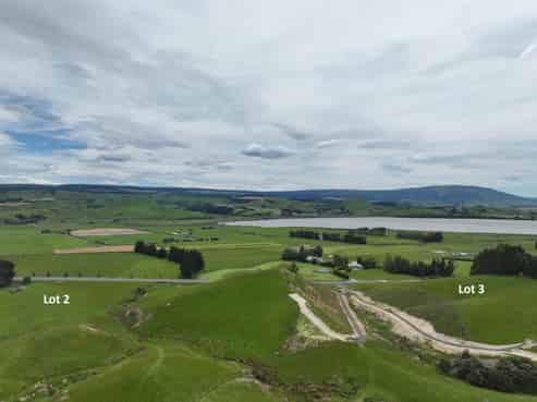 990B Waihola Highway, Waihola