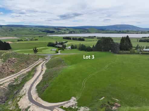 990B Waihola Highway, Waihola