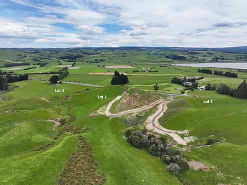 990B Waihola Highway, Waihola