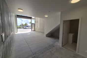 Your Ultimate Business Location!