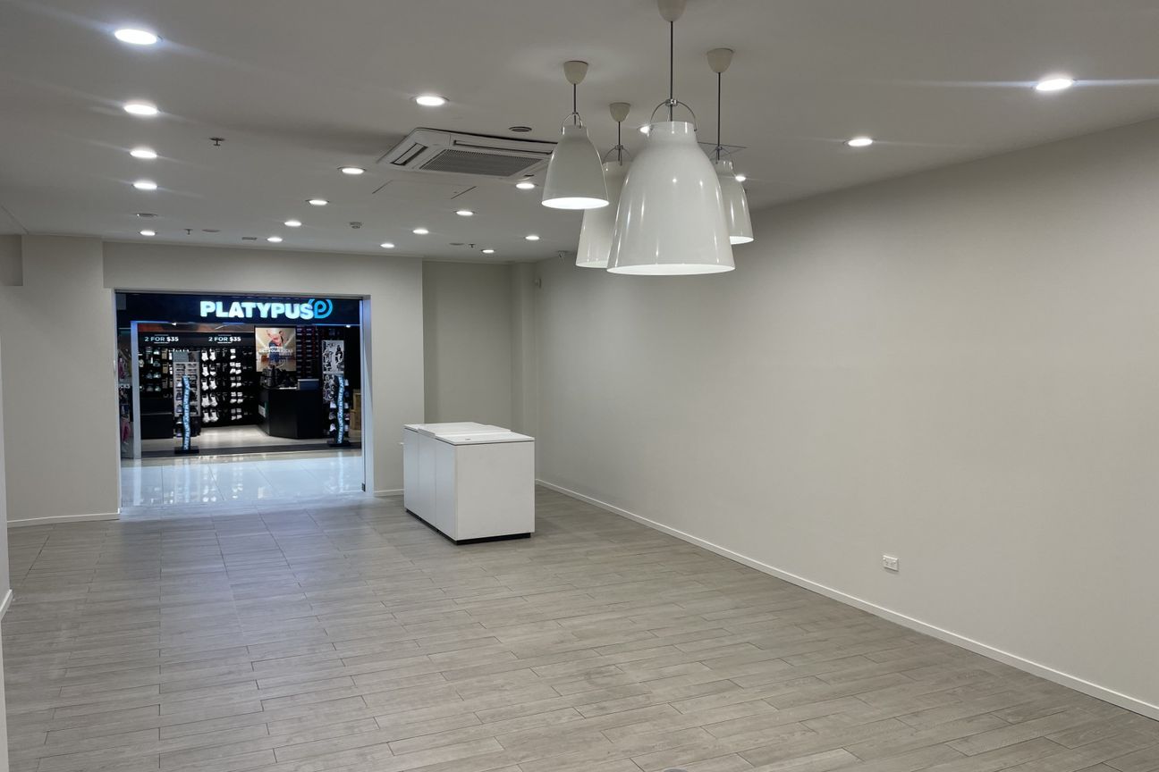 Golden Centre Mall opportunity - Vista 6