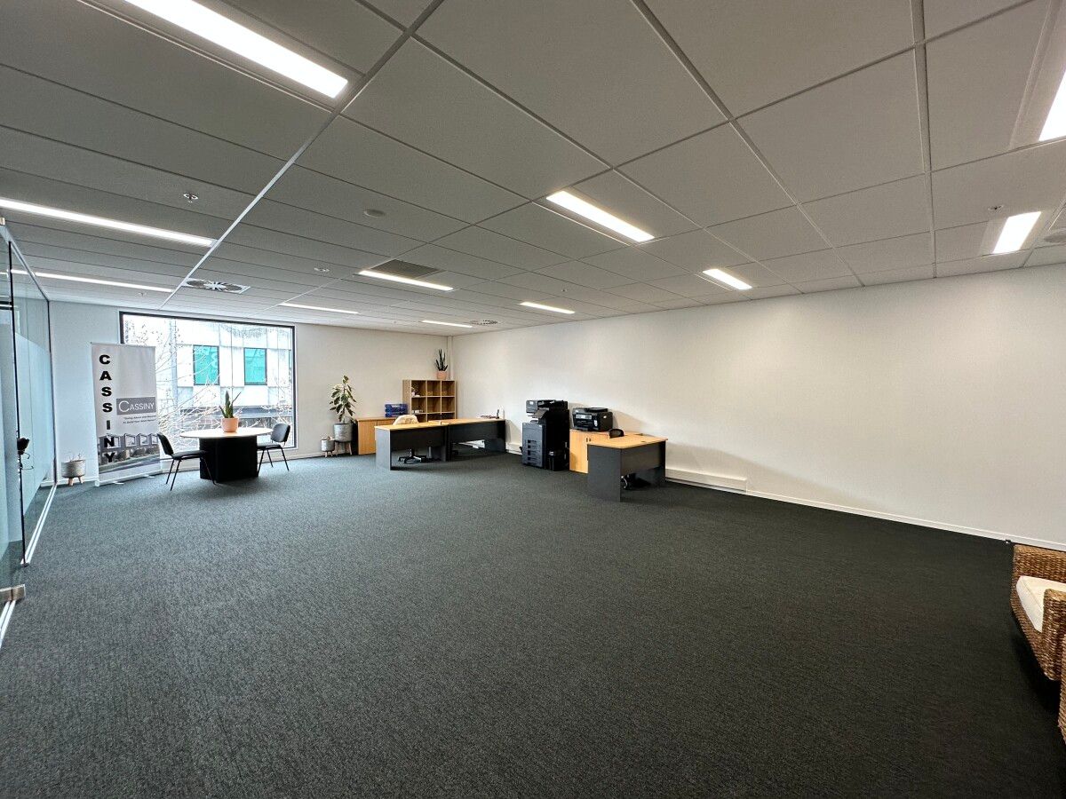 Top Quality Space in Great Location - Mehr