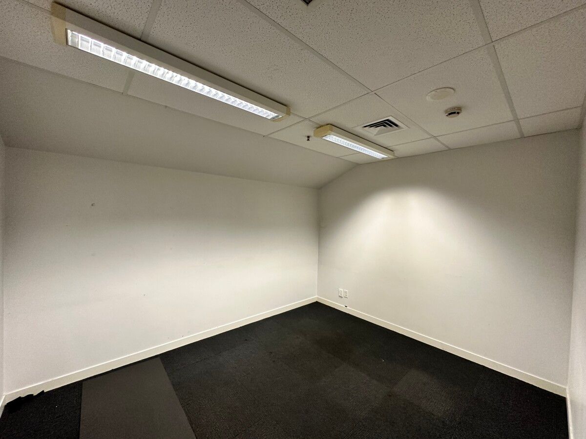 Top Quality Space in Great Location - Ansicht 5