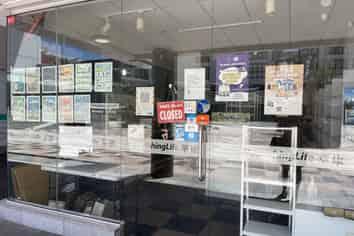 Affordable rental corner Newmarket retail