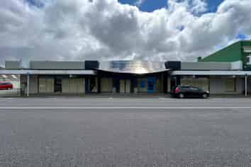 Prominent Position in Petone!