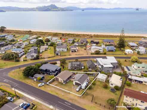 3 Captain Cook Road, Cooks Beach