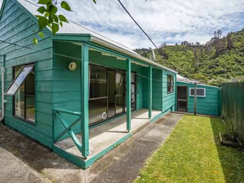 6/77 Brook Street, The Brook