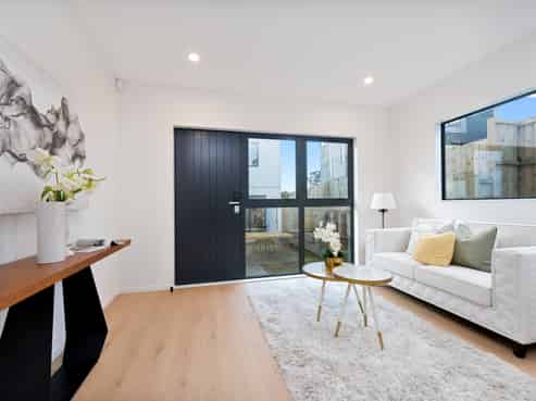 62D Triangle Road, Massey