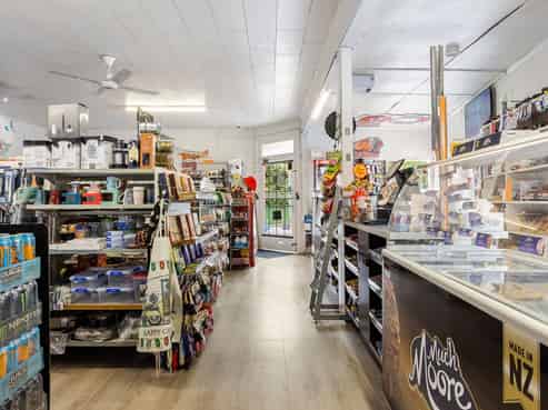  Country Store - Freehold Going Concern