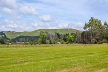837 Chester Road, Carterton