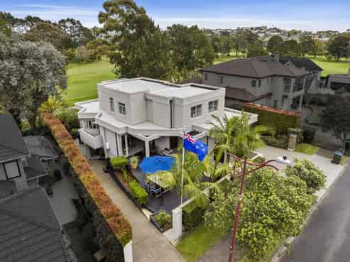 14 Hoani Glade, Saint Johns