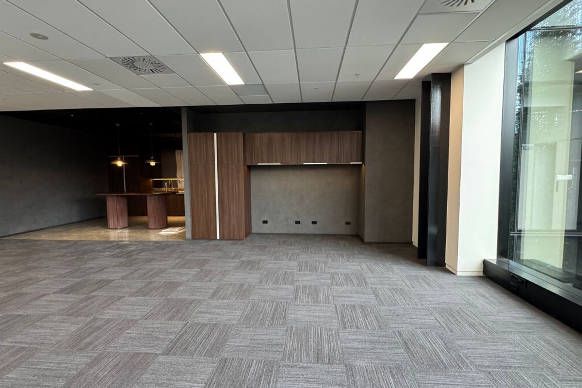 New modern office suite in Wynyard - Vista 3