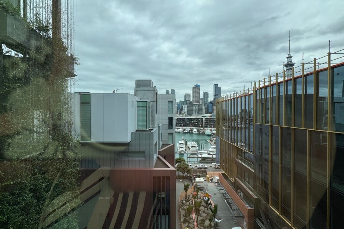 New modern office suite in Wynyard - Vista 4