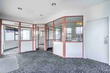 Main Street Commercial  Lease Opportunity
