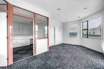 Main Street Commercial  Lease Opportunity