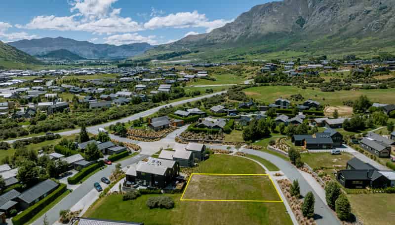 8 McAdam Drive, Jacks Point