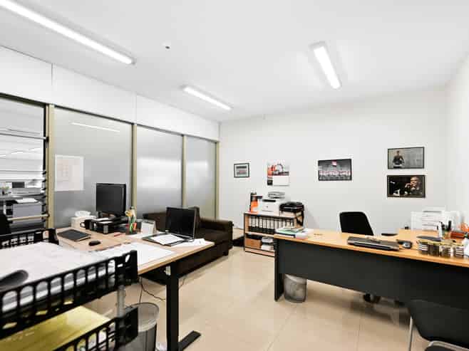 High Stud Warehouse, office, yard