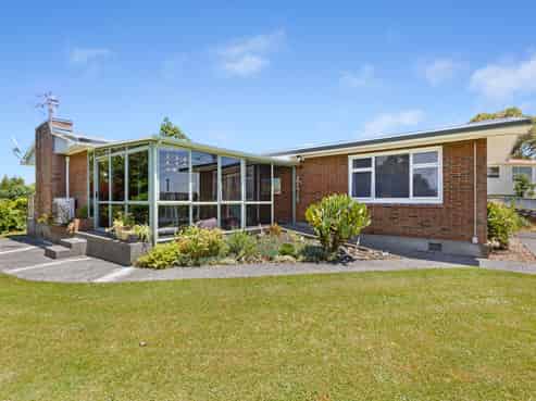 11 Dowman Street, Urenui