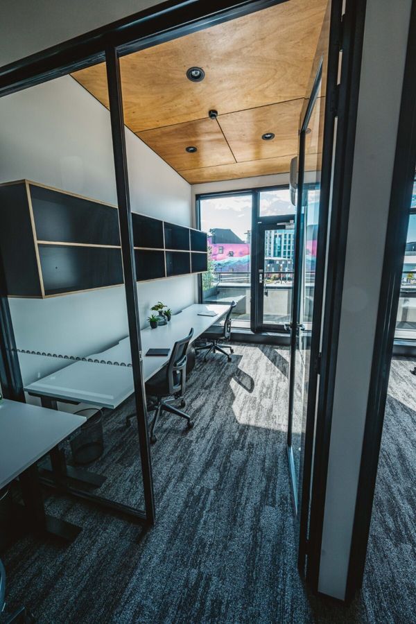 Modern Executive Office – Fully Furnished & Ready to Work - View 5