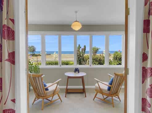 36 The Esplanade, Westshore