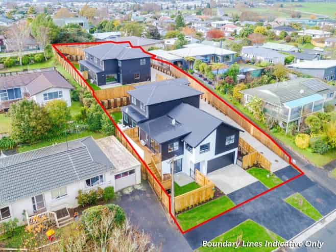 Units 1-4/52 Gibson Road, Dinsdale