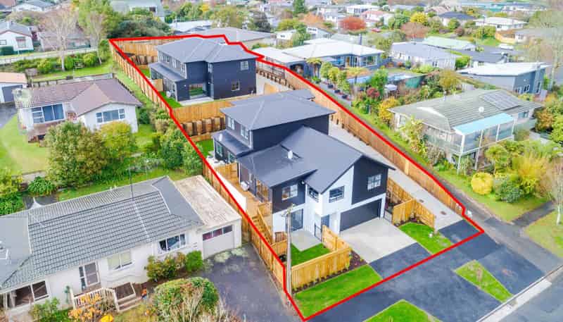 Units 1-4/52 Gibson Road, Dinsdale