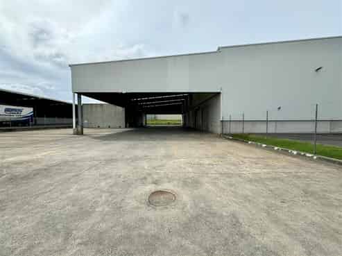 2,878sqm Warehouse on Corner Site